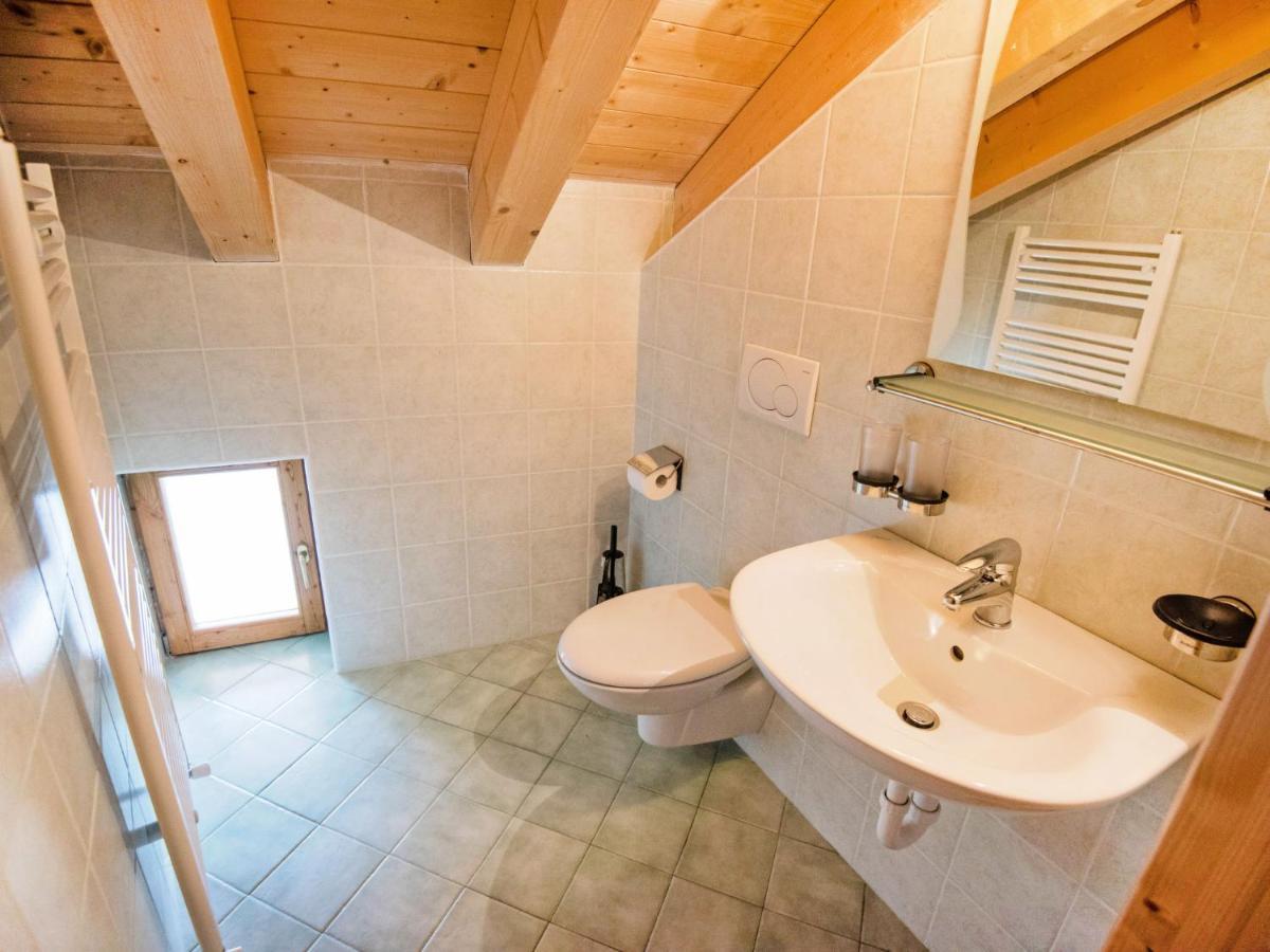 Apartment Albergo Diffuso - Cjasa Ustin-3 By Interhome بارسيز المظهر الخارجي الصورة