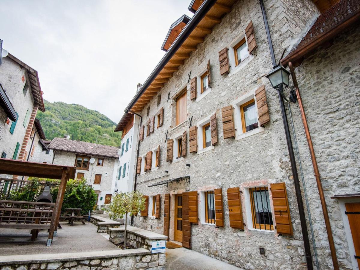 Apartment Albergo Diffuso - Cjasa Ustin-3 By Interhome بارسيز المظهر الخارجي الصورة