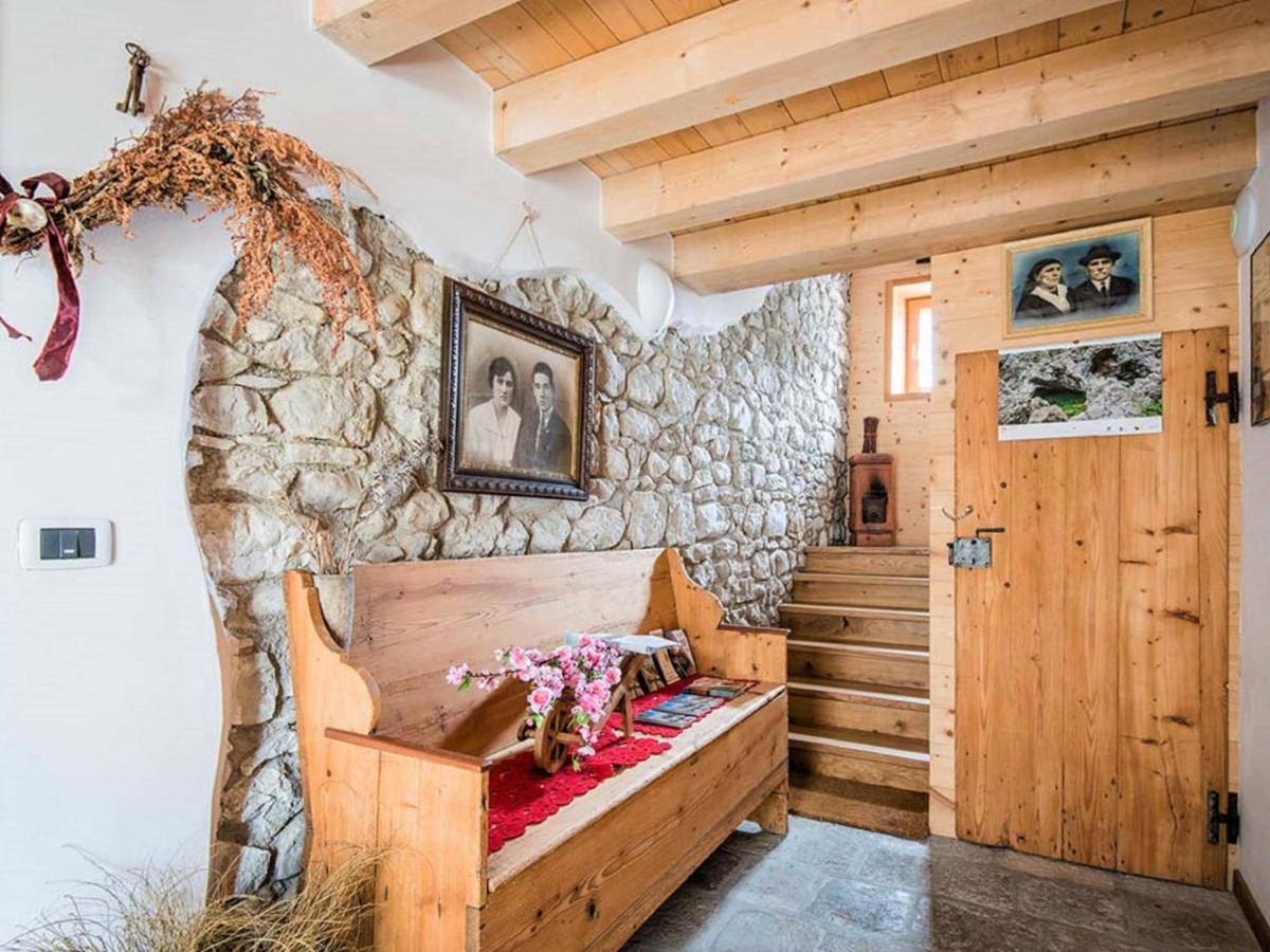 Apartment Albergo Diffuso - Cjasa Ustin-3 By Interhome بارسيز المظهر الخارجي الصورة