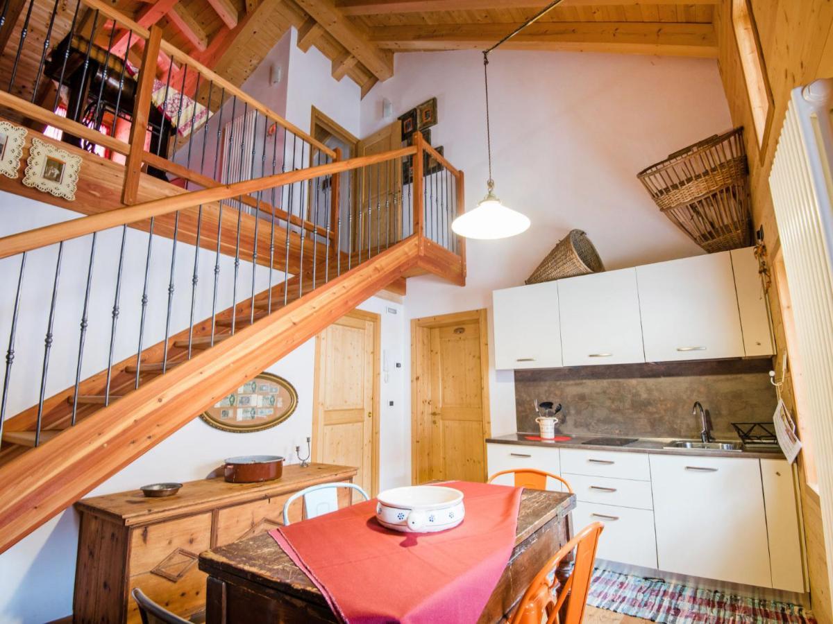 Apartment Albergo Diffuso - Cjasa Ustin-3 By Interhome بارسيز المظهر الخارجي الصورة